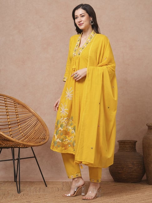 Solid Floral Embroidered A-Line  Kurta with Pant & Dupatta - Yellow