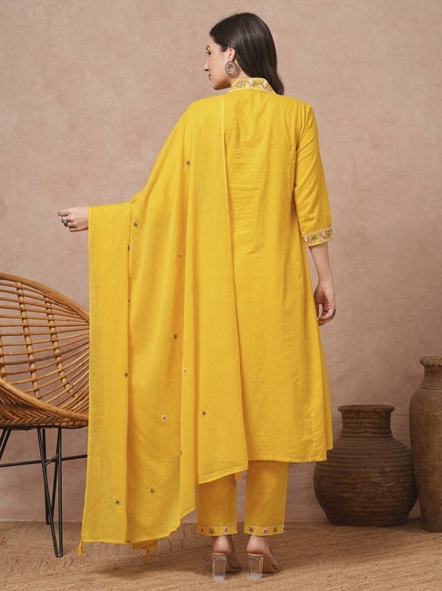 Solid Floral Embroidered A-Line  Kurta with Pant & Dupatta - Yellow