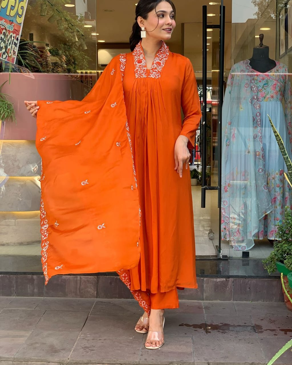 Pure Cotton Super Dyeing Kurta With Beautiful Embroidery & Cotton Pant With Malmal Dupatta