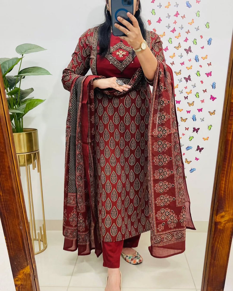 Mughal/Kalamkari Fusion Azrak Bagru Print Red Kurti Pant Dupatta Set