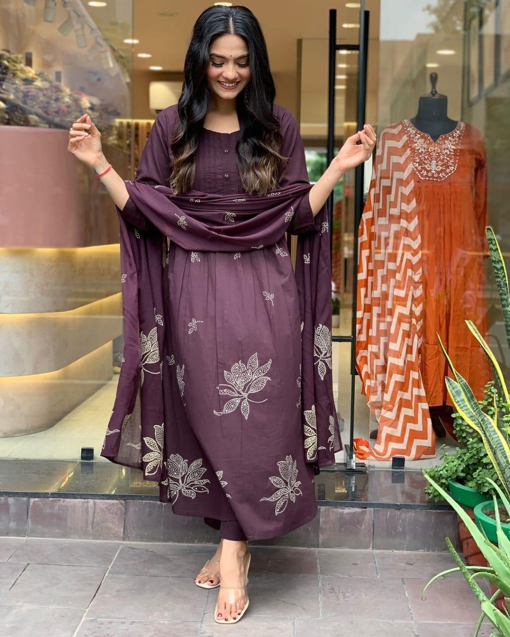 Wine Kurta Set With White Dotted Florals