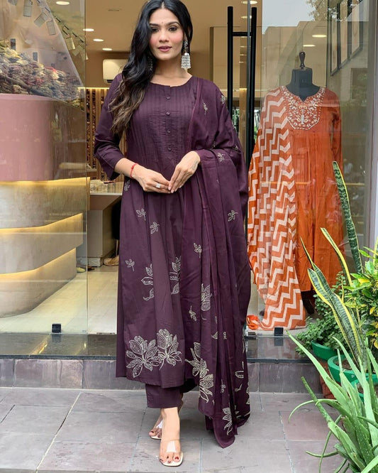 Wine Kurta Set With White Dotted Florals